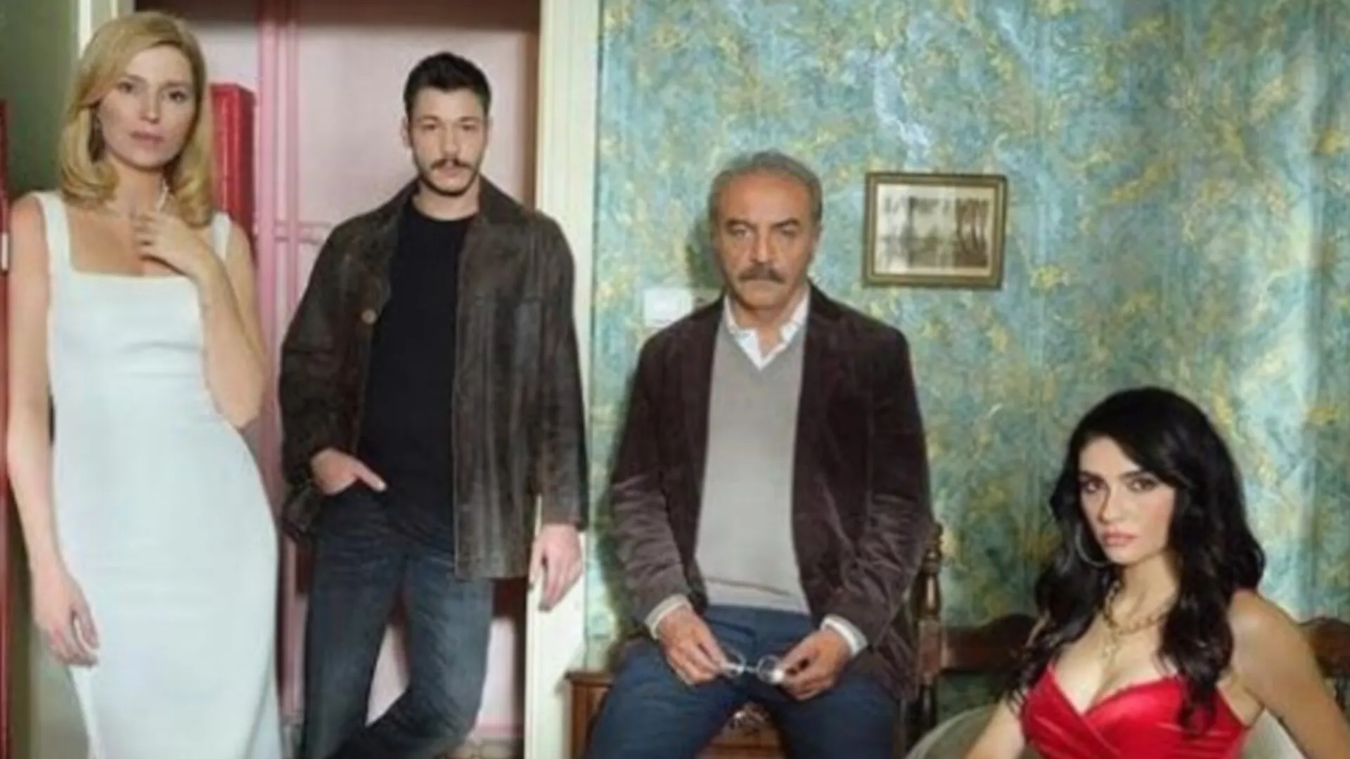 مسلسل حبات اللؤلؤ مترجم